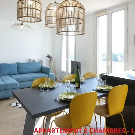 Grands Avec Parking Proche Centre *